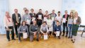 Ausgezeichnetes P-Seminar: Kultusstaatssekretärin Carolina Trautner überreicht unserem Seminar den P-Seminar Preis 2018