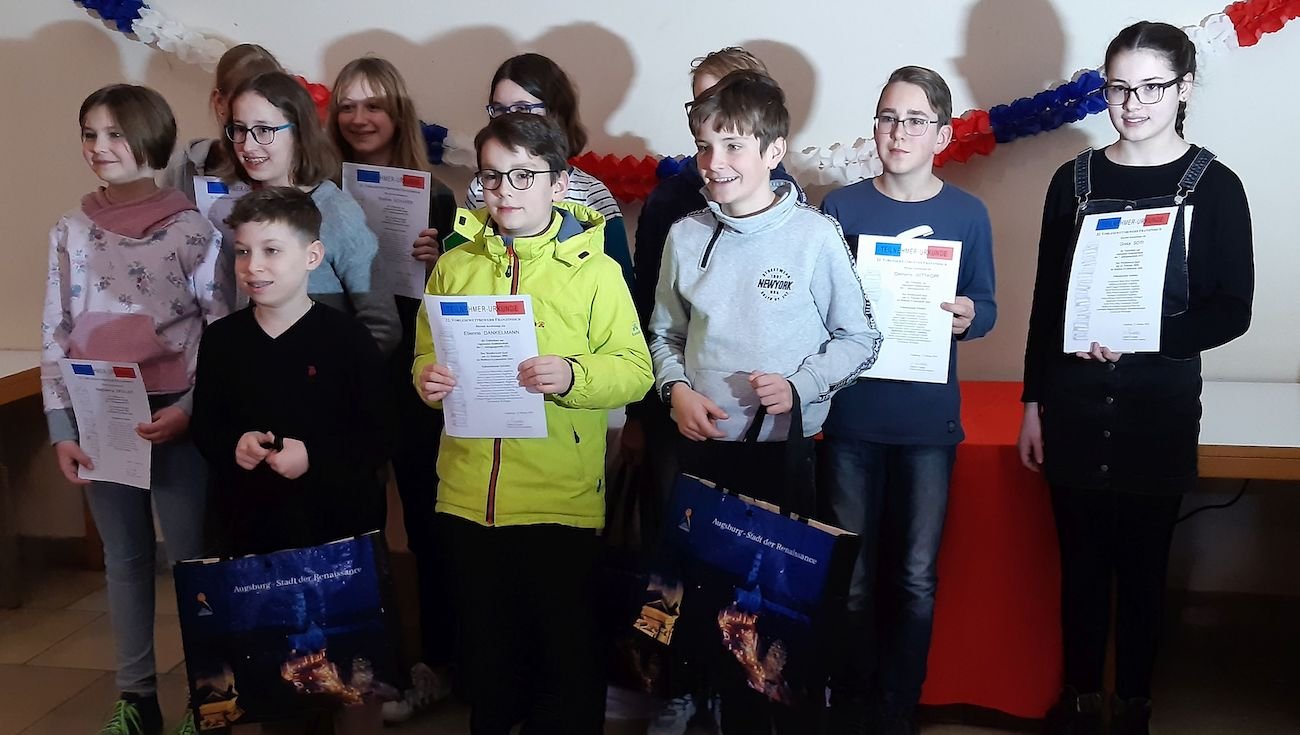 Vorlesewettbewerb Französisch Drei Jungen machen das Rennen